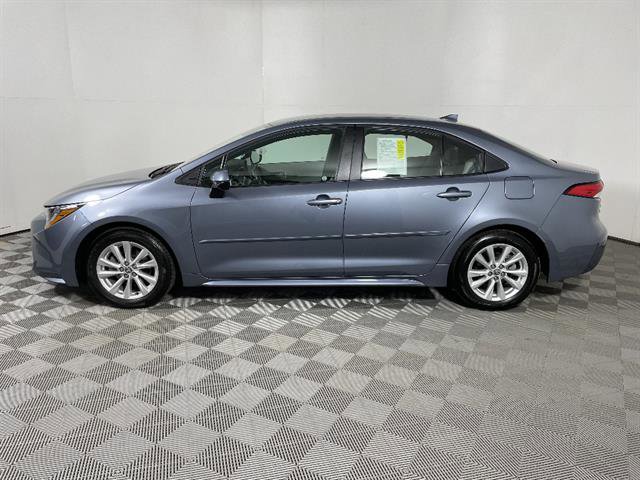 Certified 2025 Toyota Corolla LE w/ LE Premium Package image 4