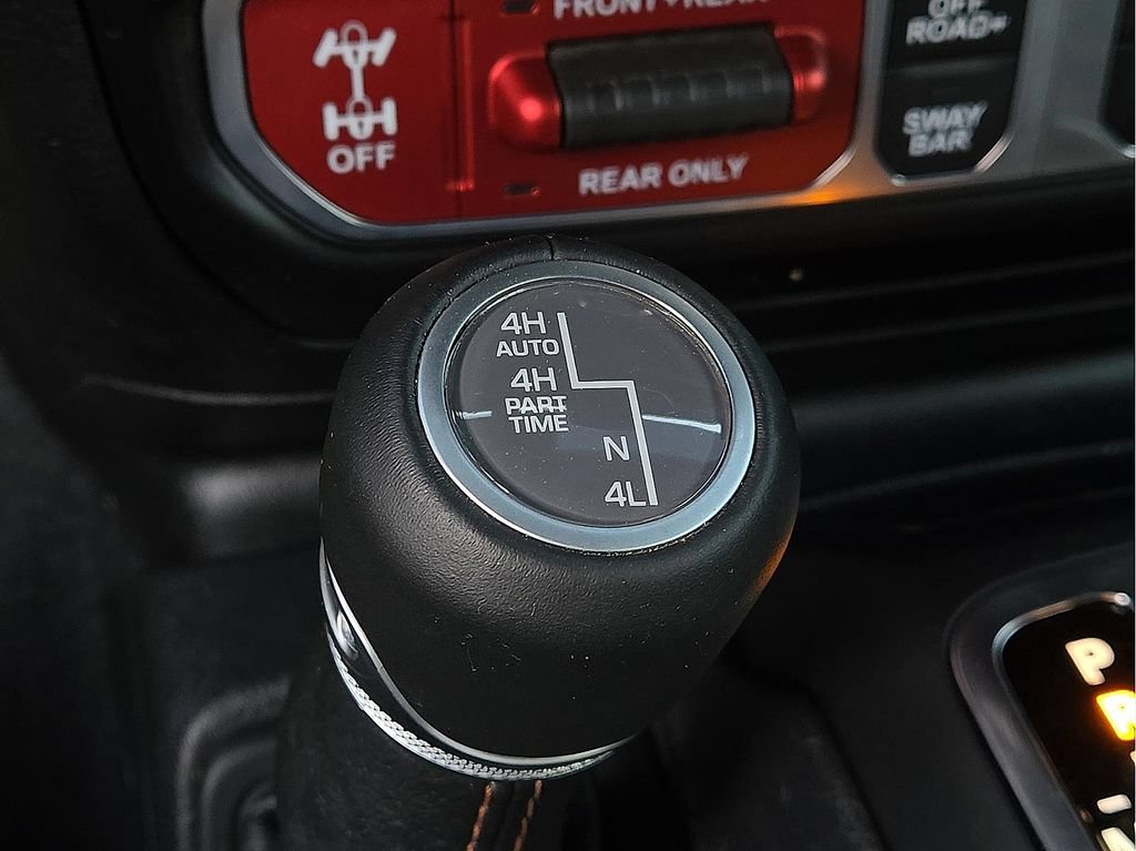 Used 2022 Jeep Wrangler Unlimited Rubicon AWD/4WD image 15