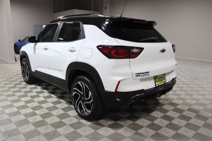 Used 2024 Chevrolet TrailBlazer RS w/ Convenience Package image 9