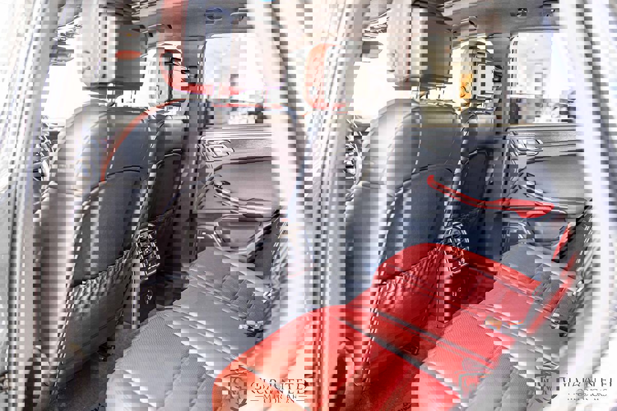 Used 2018 Porsche Macan GTS w/ Premium Package Plus image 34