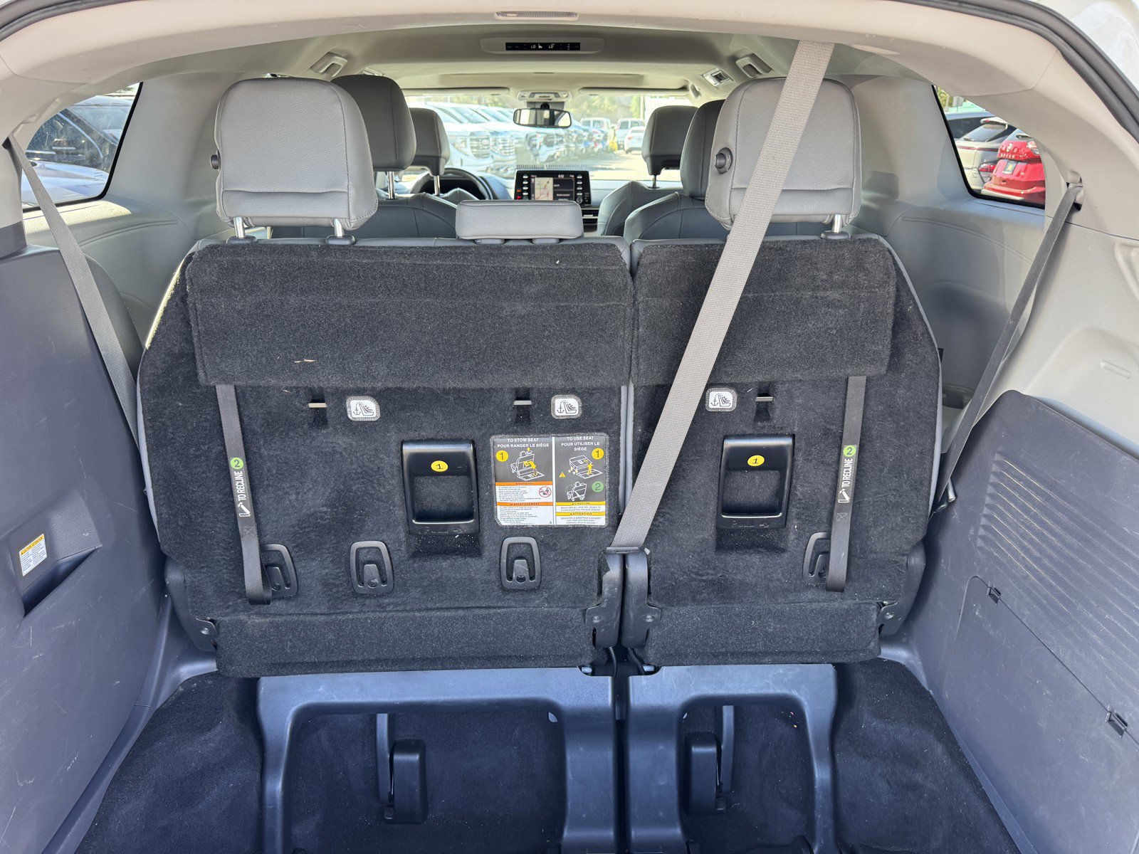 Used 2021 Toyota Sienna XLE w/ XLE Plus Package AWD/4WD image 11