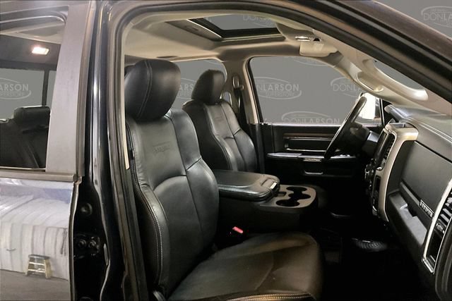 Used 2015 RAM 1500 Laramie w/ Convenience Group AWD/4WD image 16