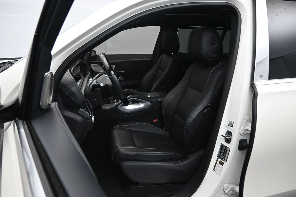Used 2023 Mercedes-Benz Maybach GLS 600 4MATIC image 24