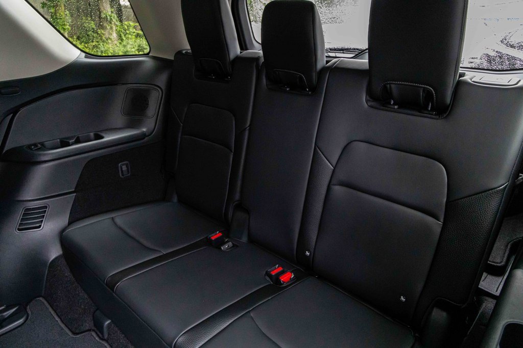 Certified 2025 Nissan Pathfinder SL w/ SL Premium Package image 23