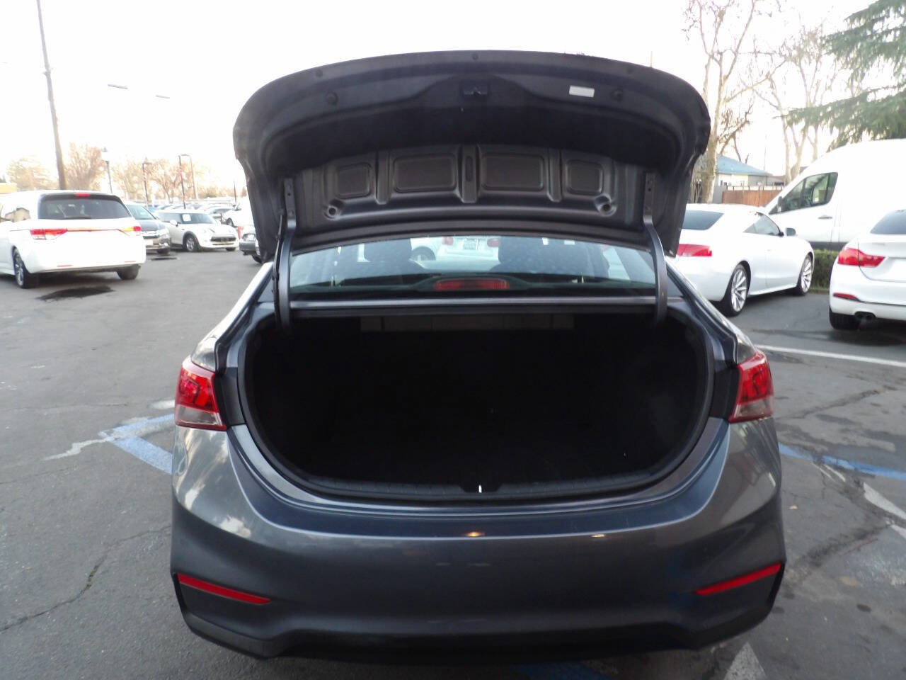 Used 2019 Hyundai Accent Limited image 13