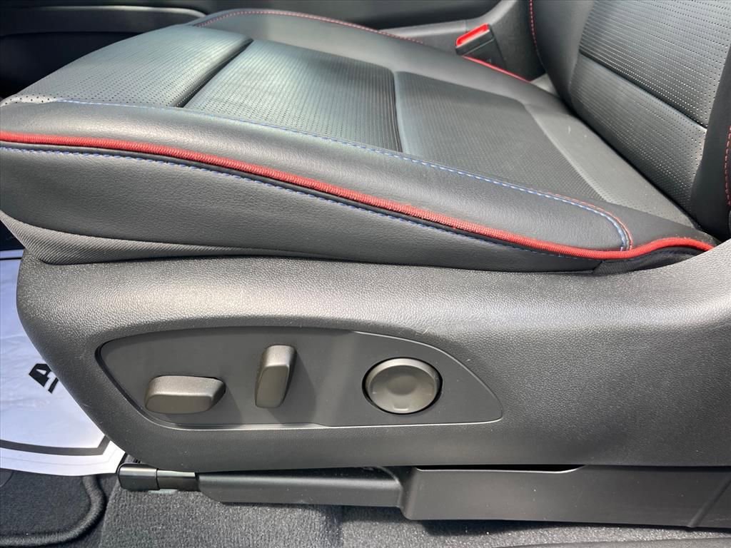 New 2025 Chevrolet Silverado EV RST image 27