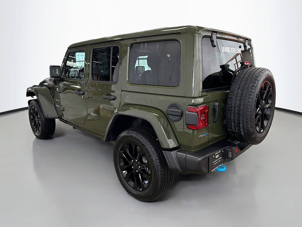 Used 2024 Jeep Wrangler Unlimited Sahara w/ Technology Group image 5