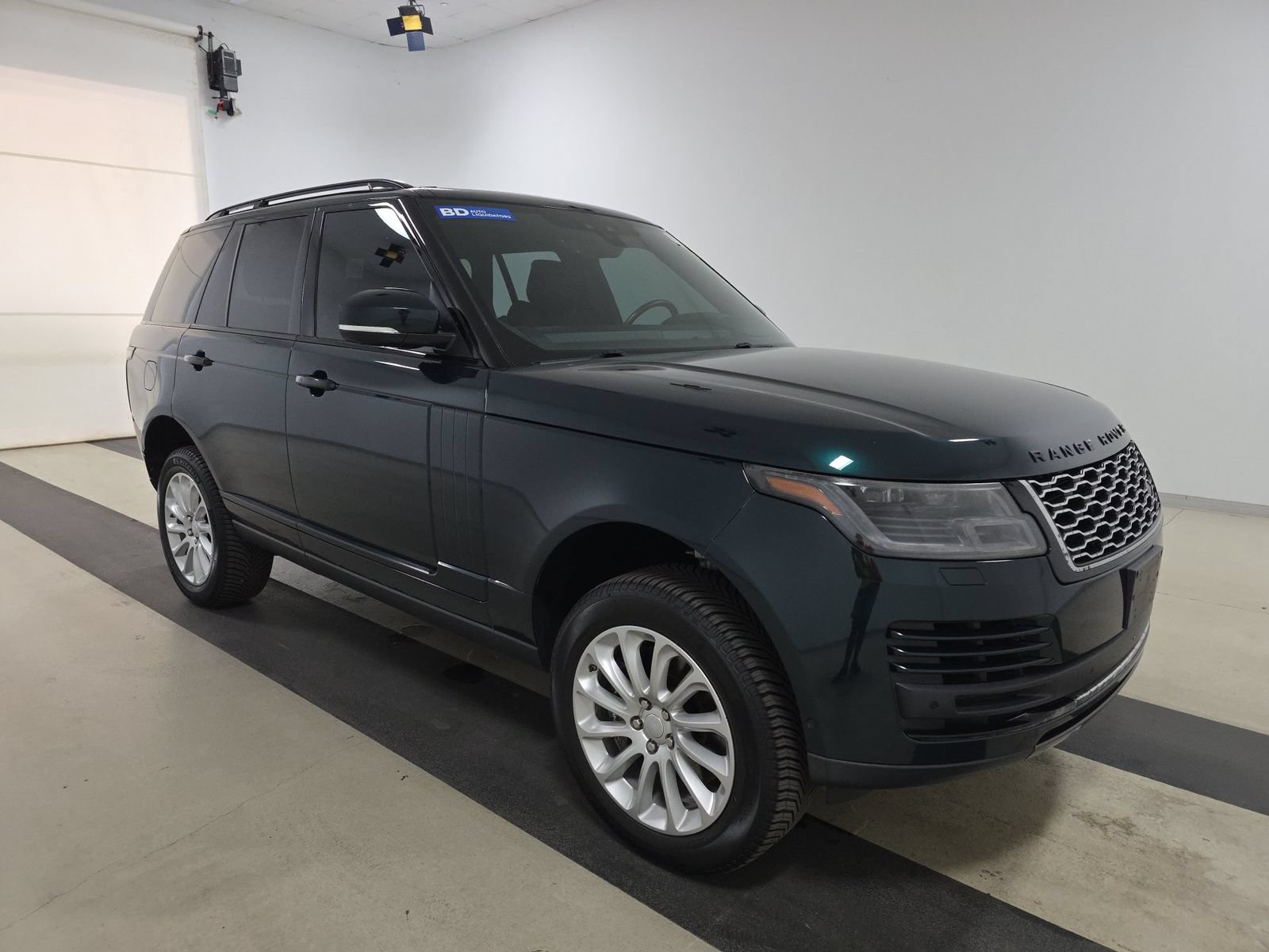 Used 2019 Land Rover Range Rover Supercharged AWD/4WD image 4
