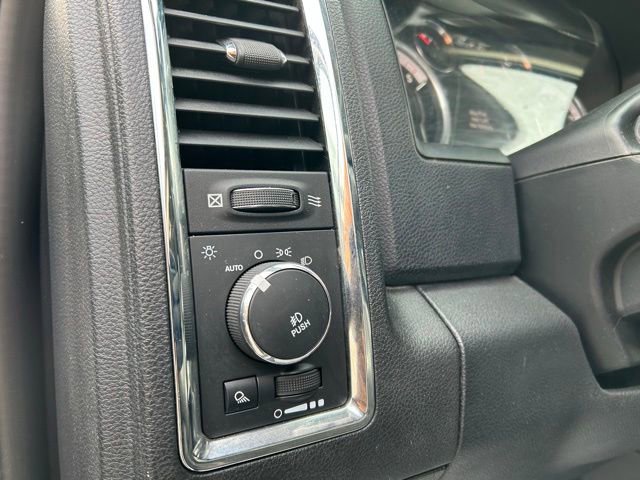 Used 2015 RAM 1500 Laramie w/ Convenience Group image 33