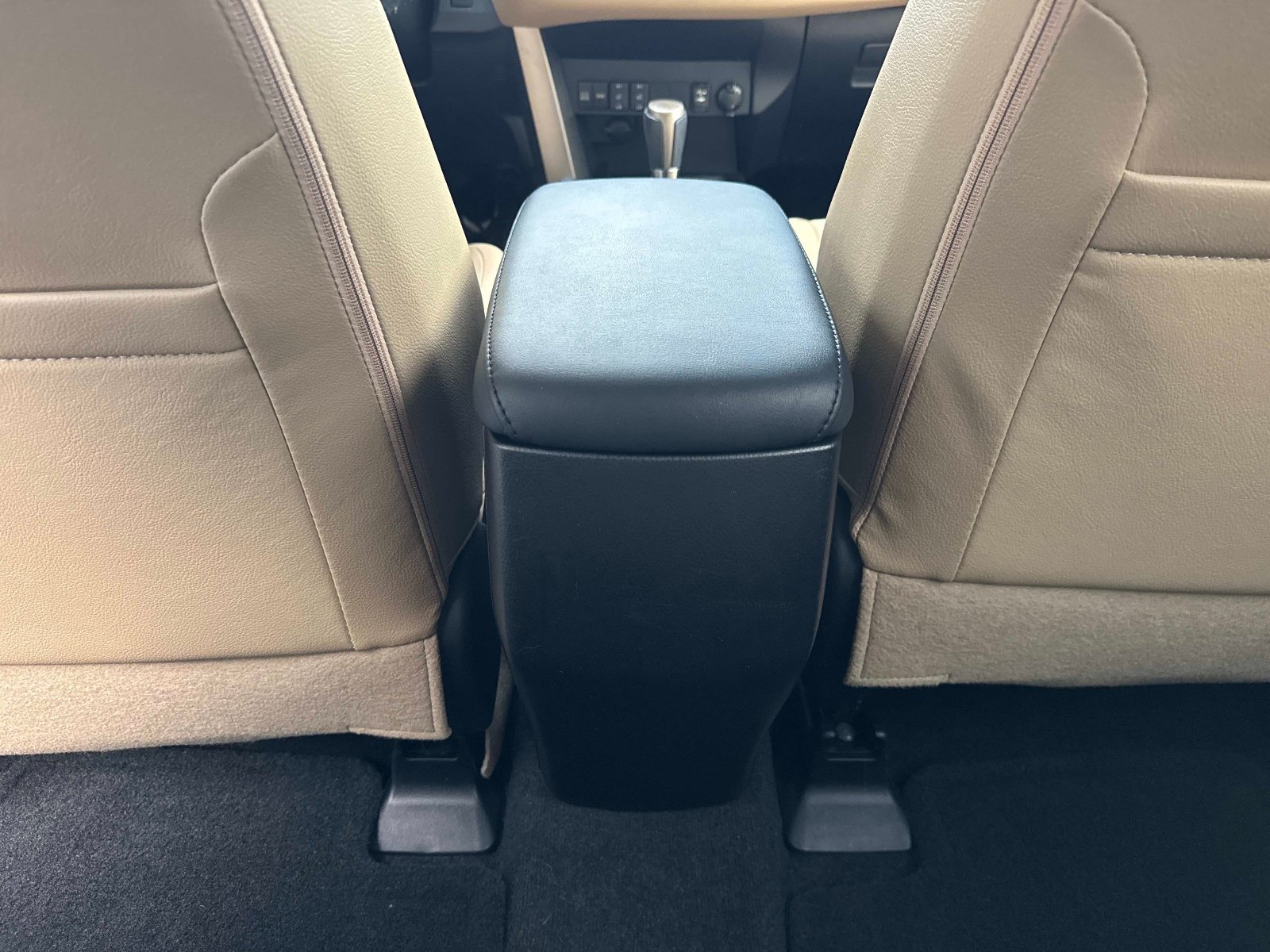 Used 2015 Toyota RAV4 Limited FWD image 17