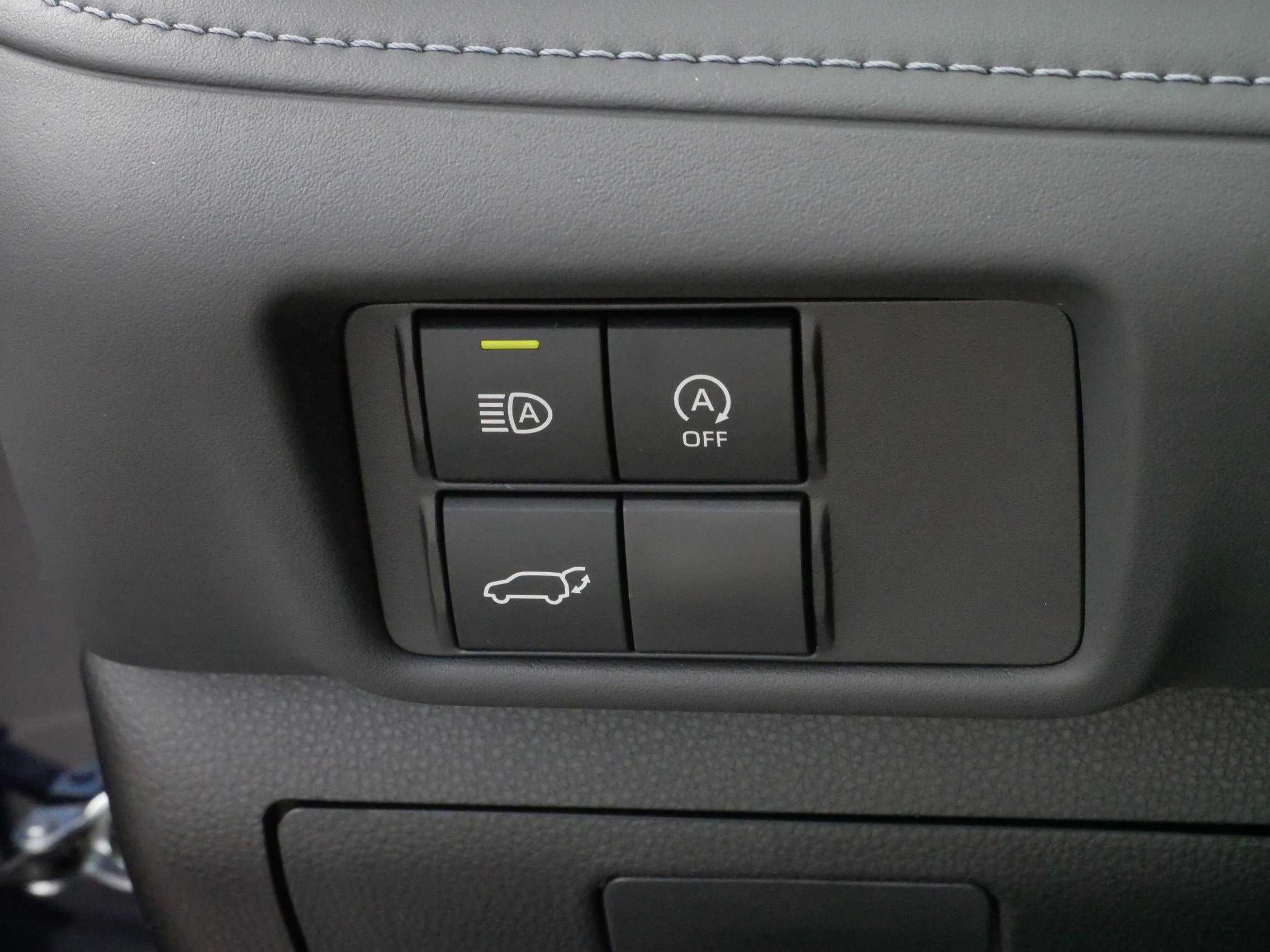 Certified 2024 Toyota Highlander XLE image 27