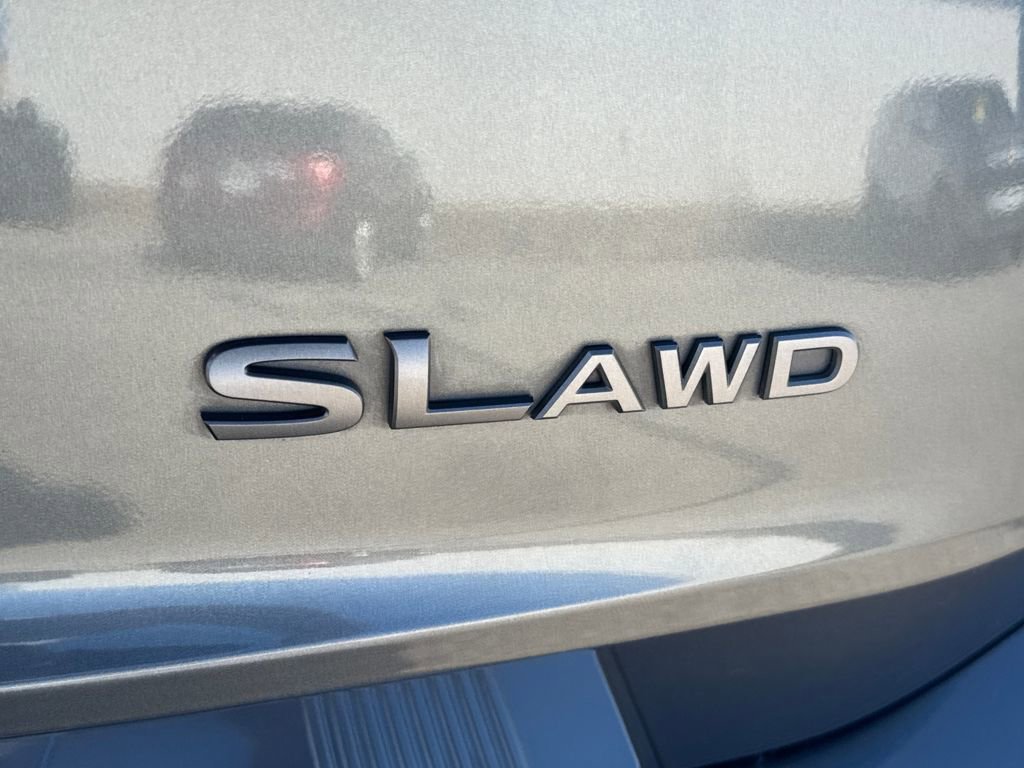 Used 2024 Nissan Rogue SL w/ SL Premium Package image 6