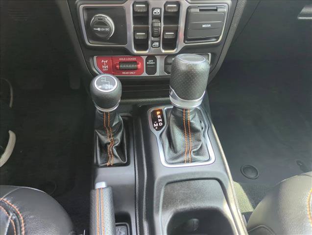 Used 2023 Jeep Gladiator Mojave w/ LED Lighting Group AWD/4WD image 10
