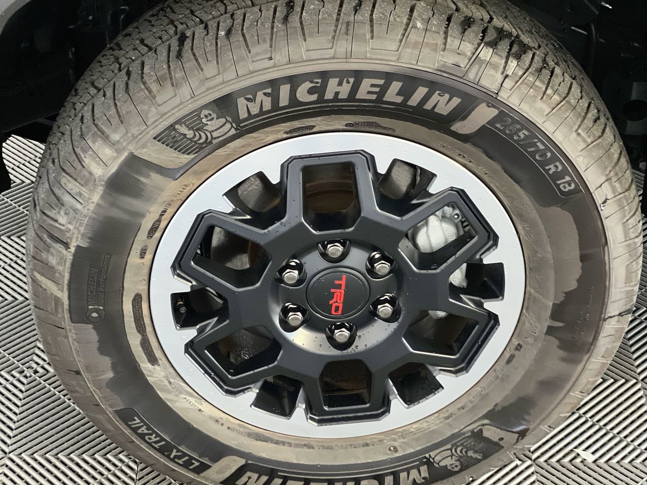 Used 2025 Toyota 4Runner TRD Off-Road Premium AWD/4WD image 11