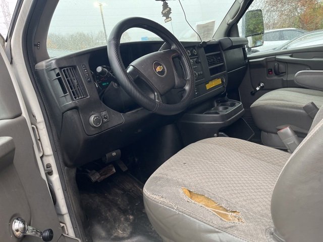 Used 2012 Chevrolet Express 3500 image 4