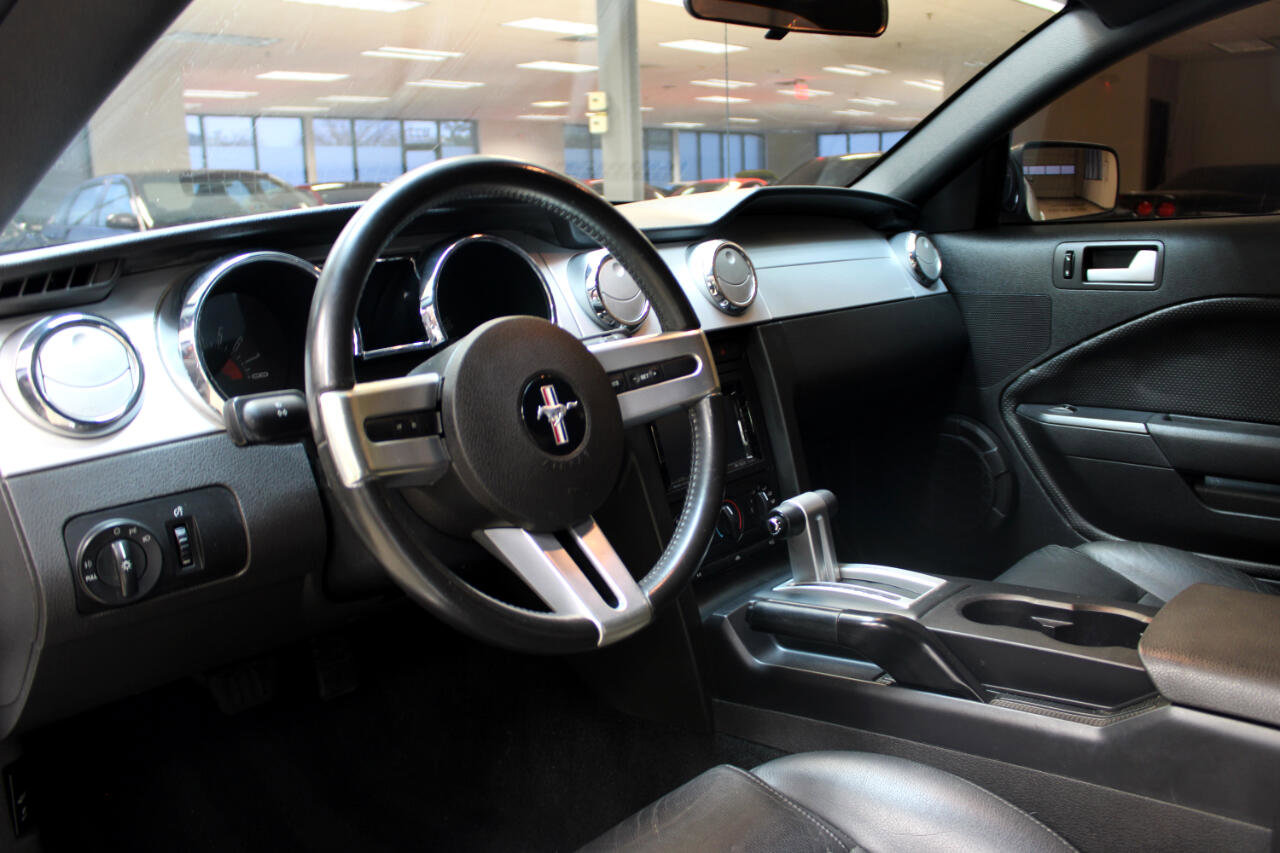 Used 2005 Ford Mustang GT image 7
