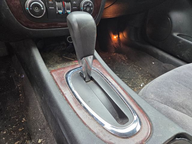 Used 2010 Chevrolet Impala LT FWD image 14