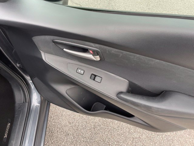 Used 2019 Toyota Yaris LE FWD image 40
