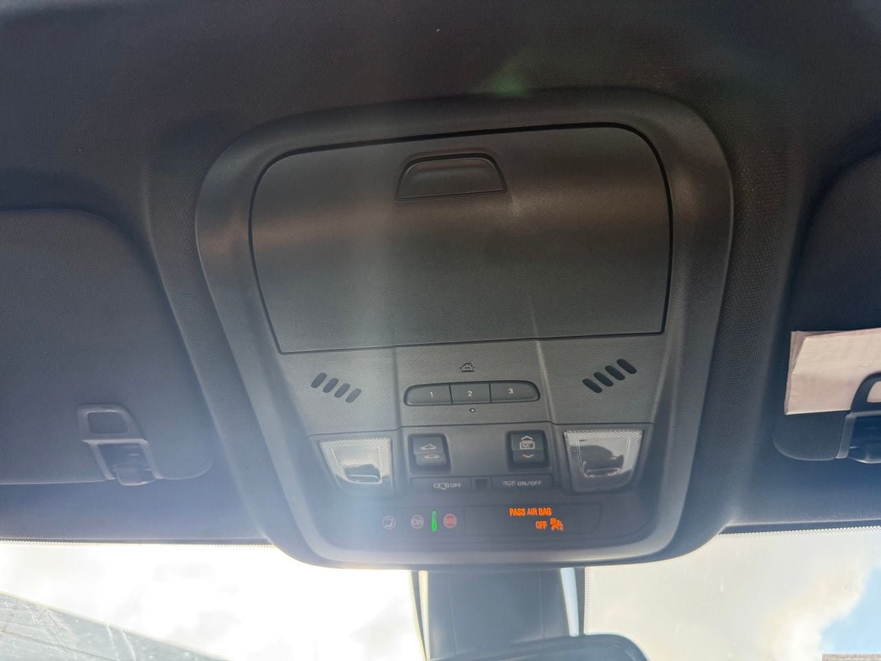 Used 2022 Chevrolet Blazer RS w/ Enhanced Convenience Package FWD image 18