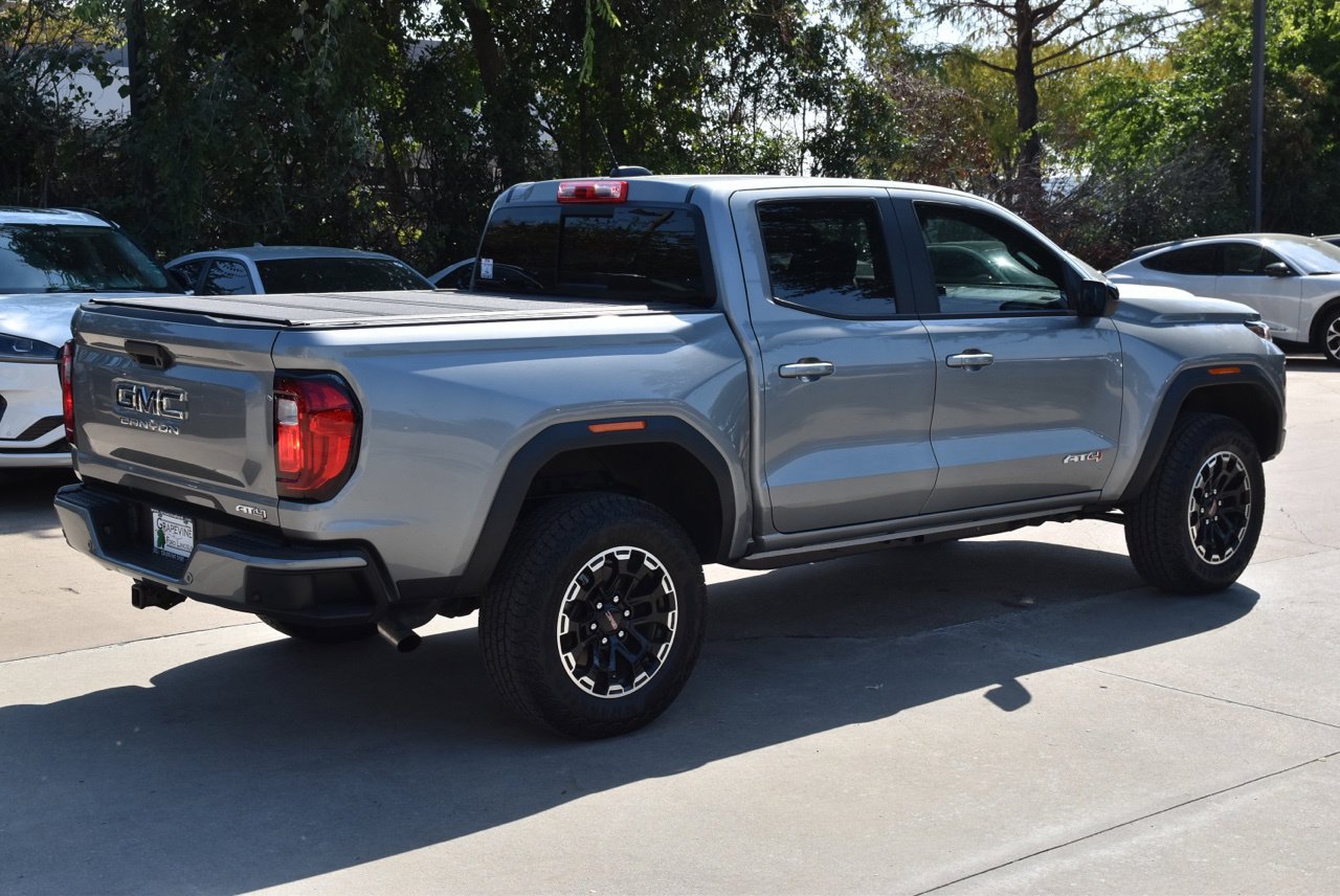 Used 2026 GMC Canyon AT4 AWD/4WD image 7