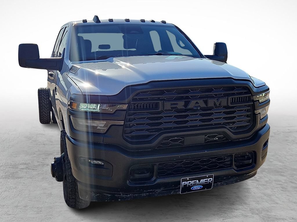 Used 2026 RAM 3500 Tradesman AWD/4WD image 2
