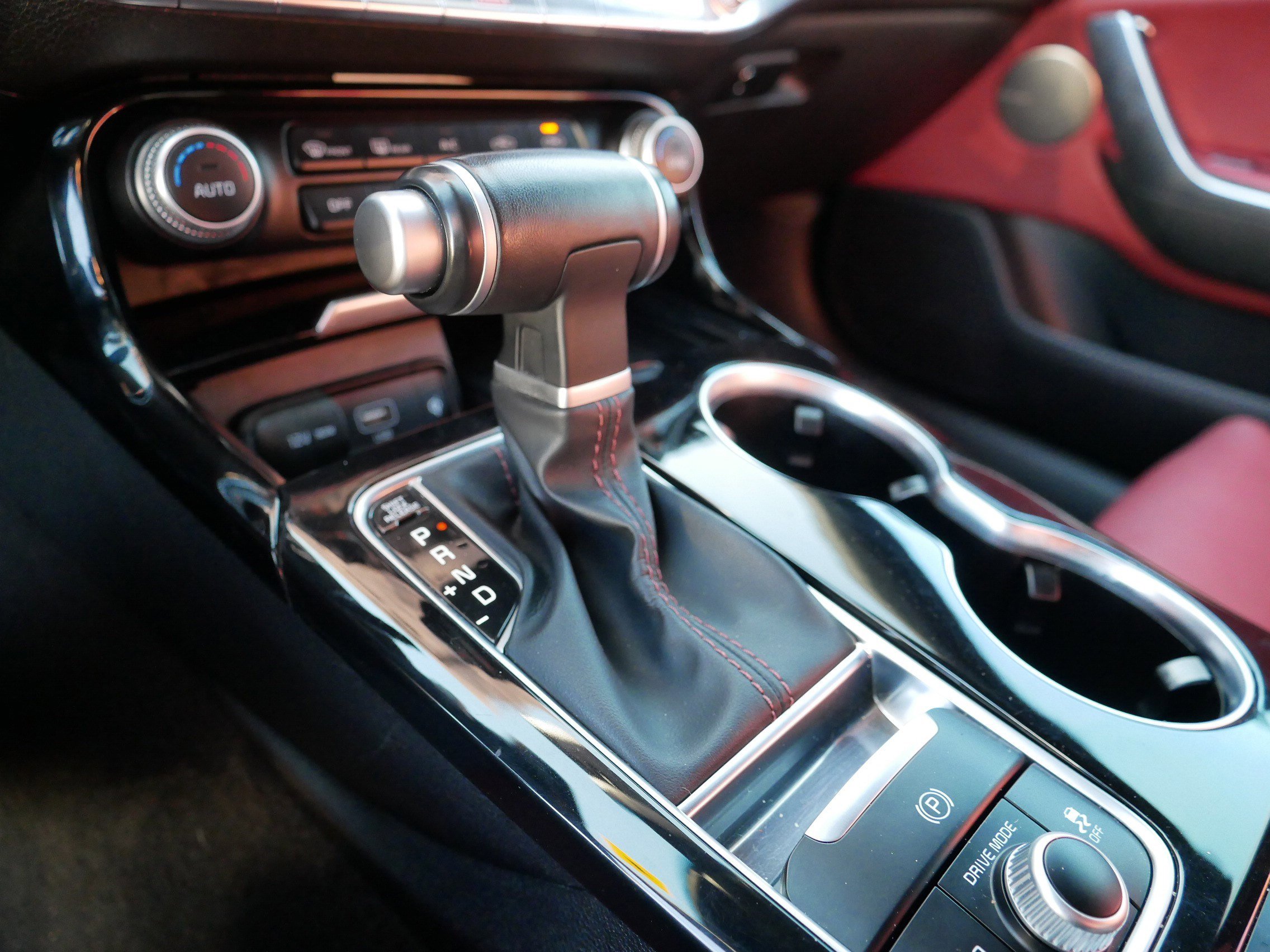 Certified 2022 Kia Stinger GT-Line w/ Sun & Sound Package image 25