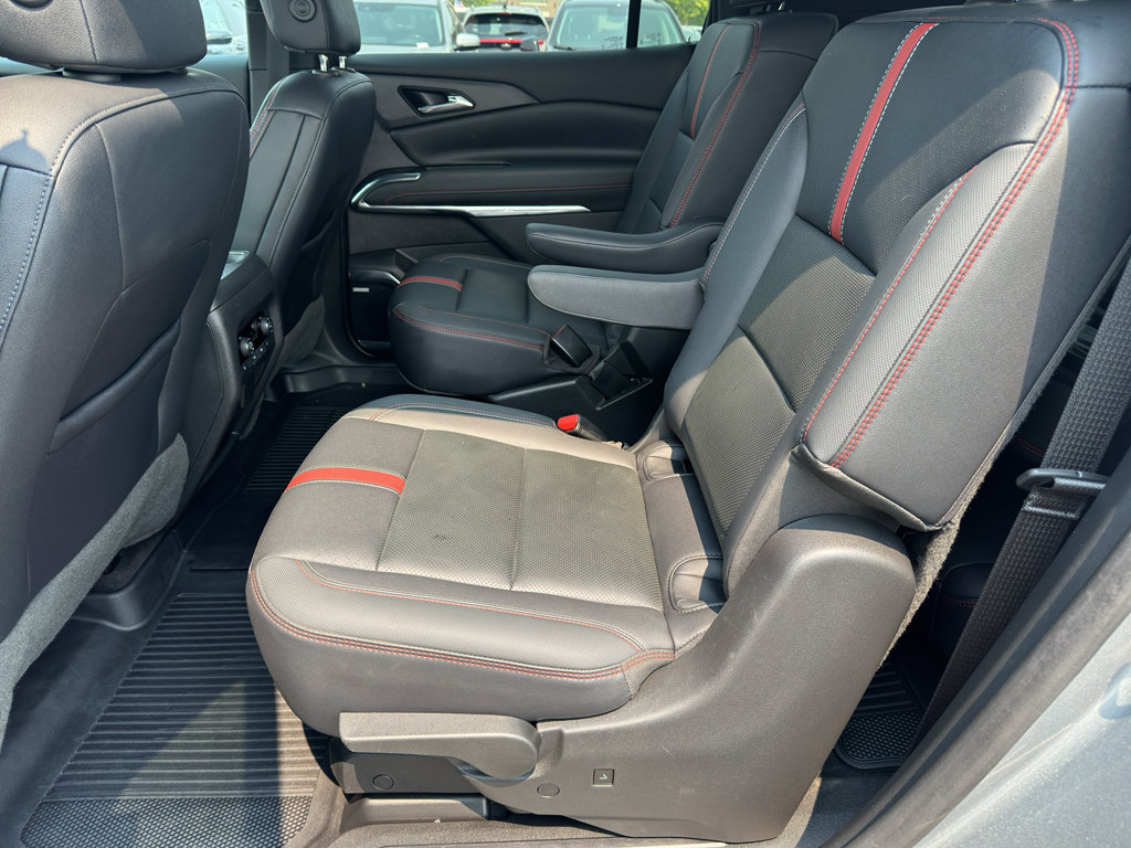 Certified 2024 Chevrolet Traverse RS w/ LPO, Floor Liner Package AWD/4WD image 16