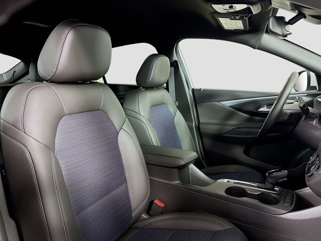 New 2026 Buick Envista Sport Touring w/ Convenience I Package FWD image 26