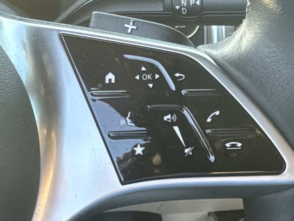 Used 2025 Mercedes-Benz GLB 250 image 23