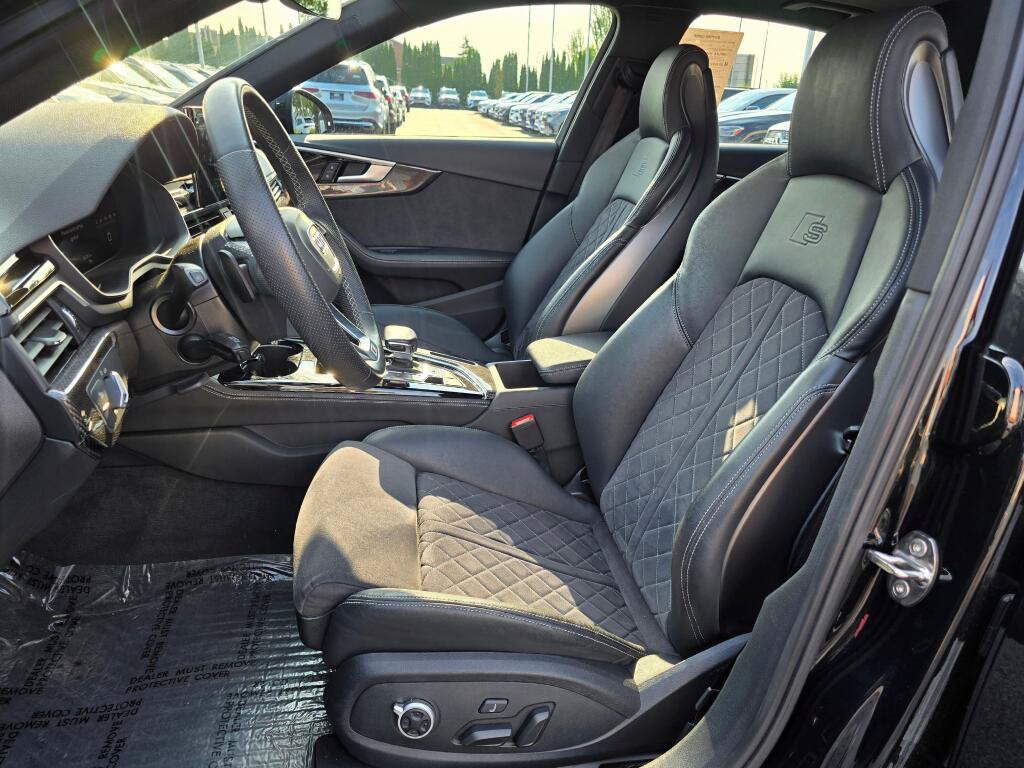 Used 2023 Audi S4 Premium Plus w/ Premium Plus Package AWD/4WD image 13