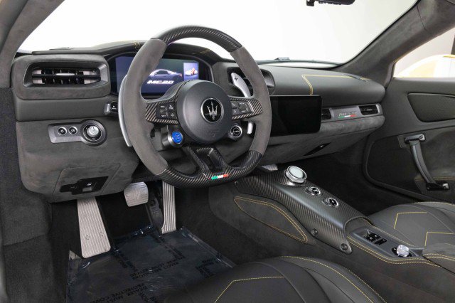 Used 2023 Maserati MC20 Coupe image 6