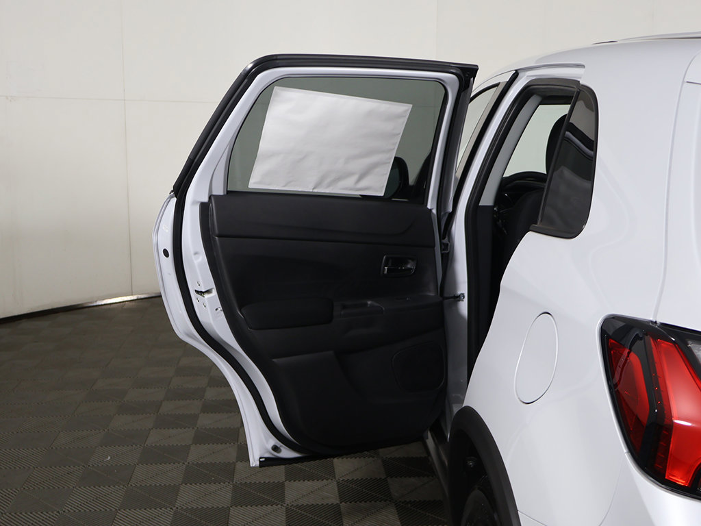 New 2027 Mitsubishi Outlander Sport LE AWD/4WD image 17