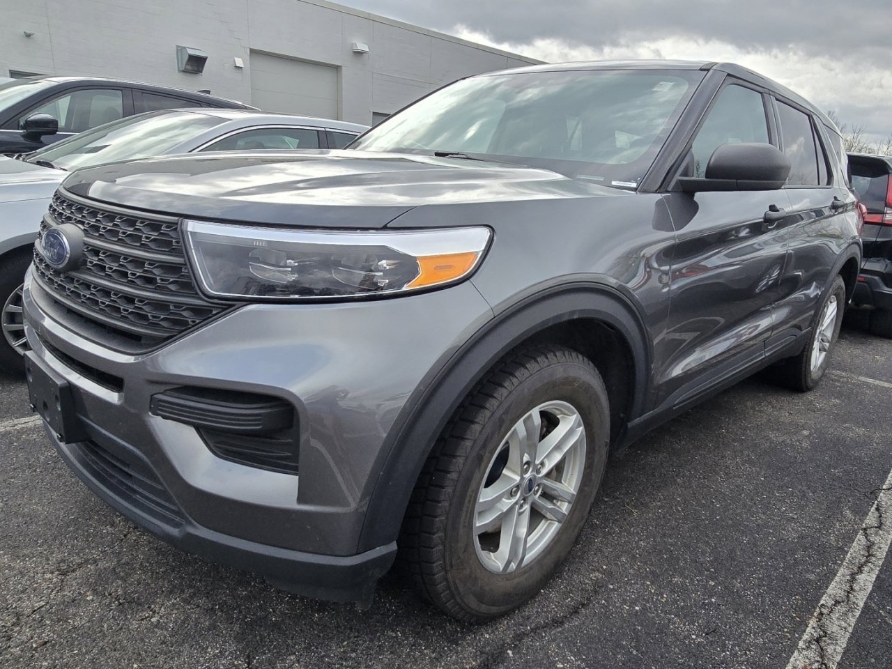 Used 2023 Ford Explorer 4WD image 3
