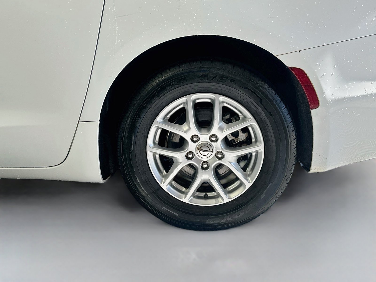 Used 2022 Chrysler Pacifica Touring-L FWD image 29