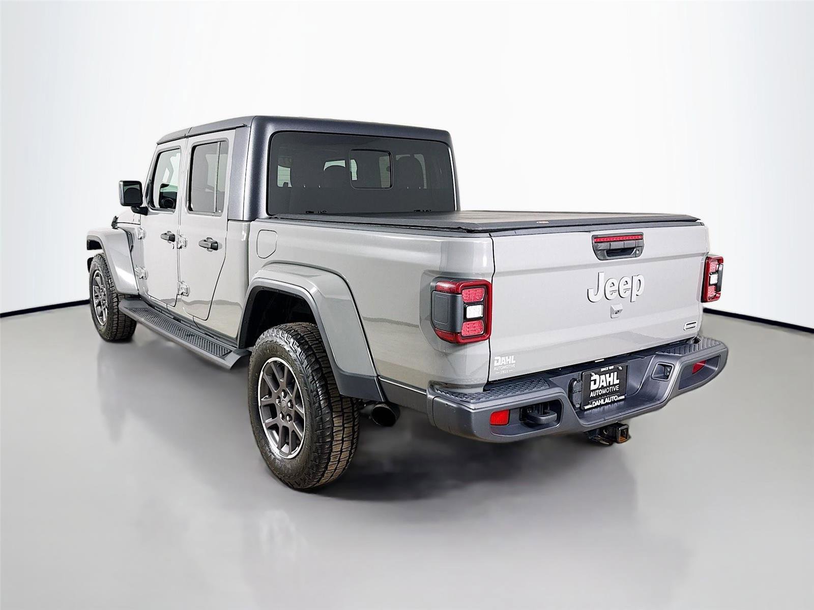 Used 2021 Jeep Gladiator Overland w/ LED Lighting Group image 10