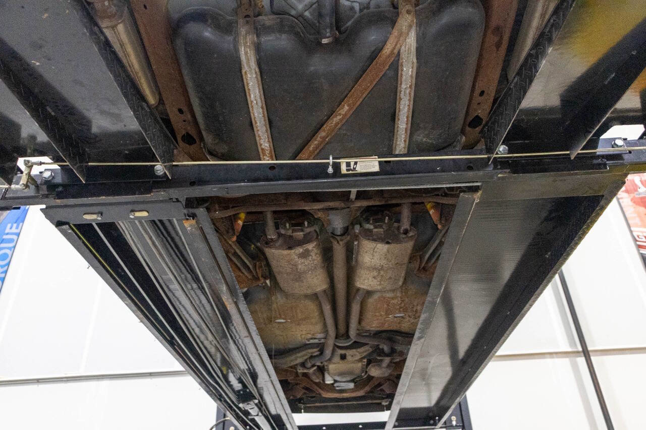 Used 1995 Chevrolet Impala SS RWD image 18