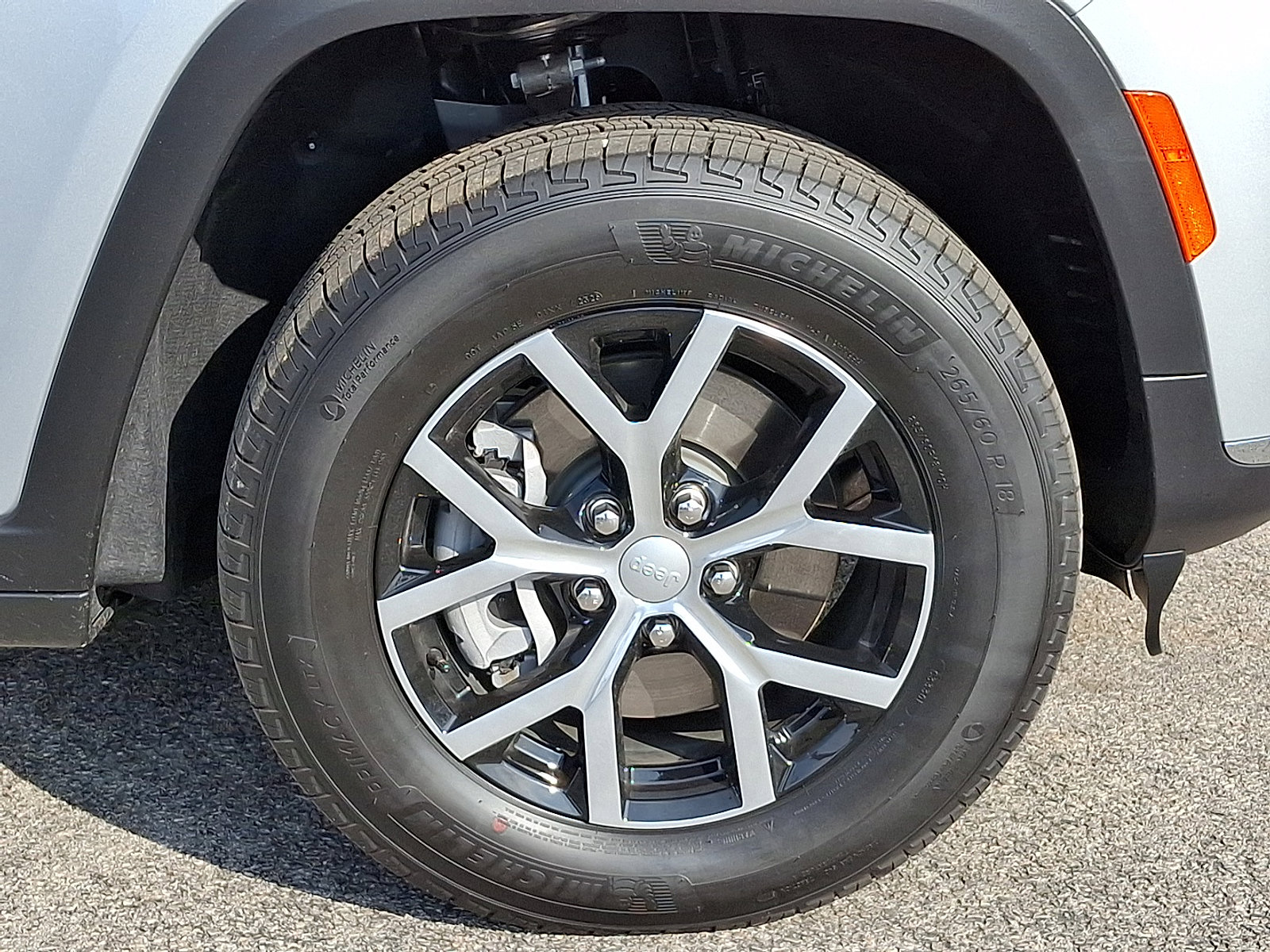 Certified 2025 Jeep Grand Cherokee L Limited w/ Trailer Tow Package image 10