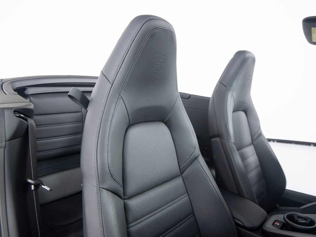 Certified 2026 Porsche 911 Carrera S RWD image 40