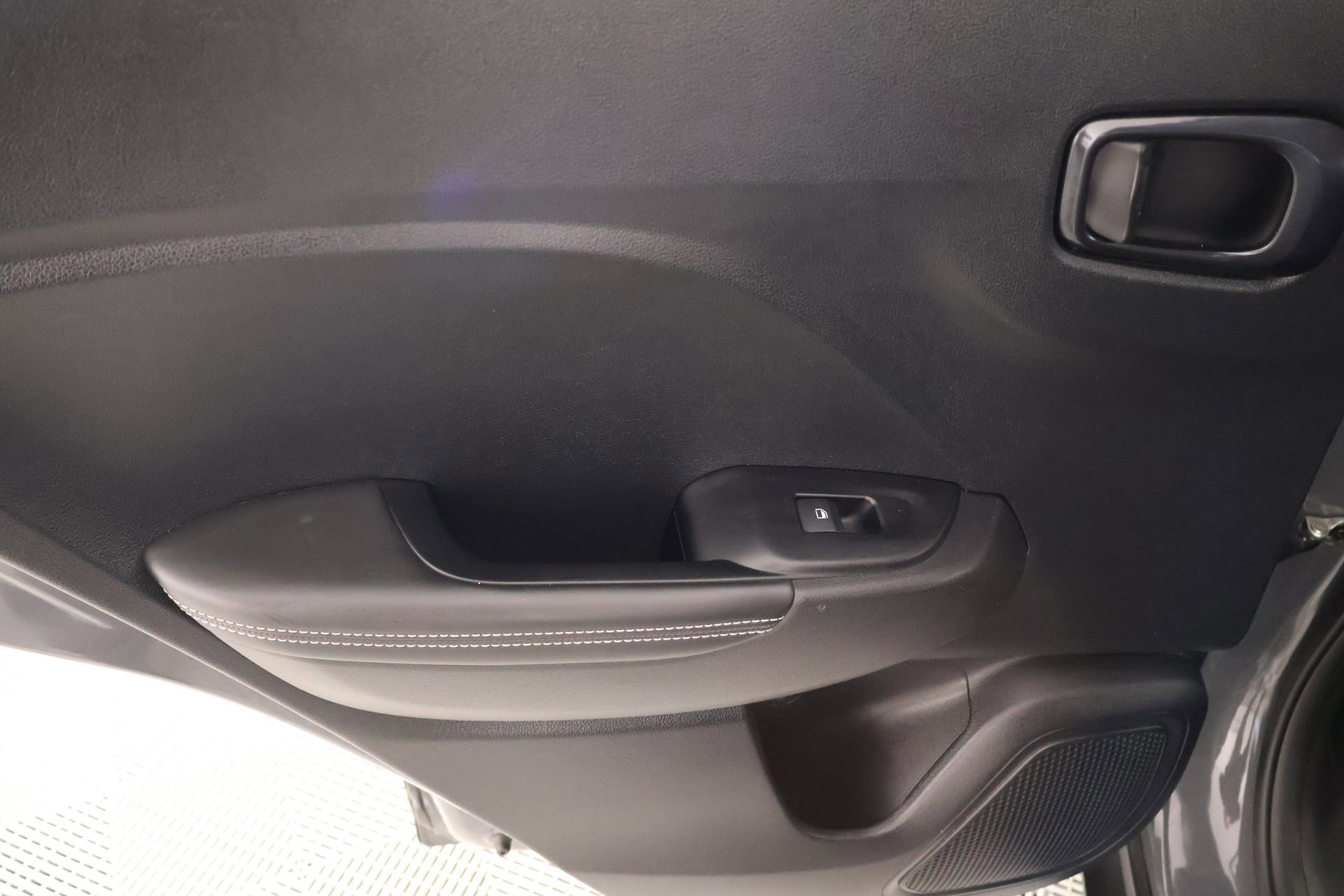 Certified 2025 Hyundai Venue Limited image 17