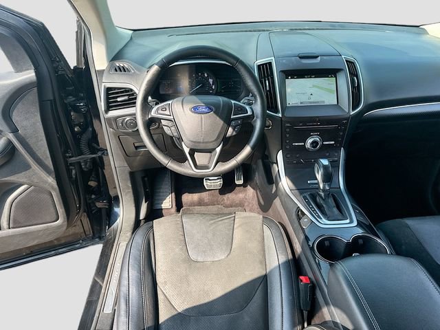 Used 2017 Ford Edge Sport w/ Equipment Group 401A AWD/4WD image 25