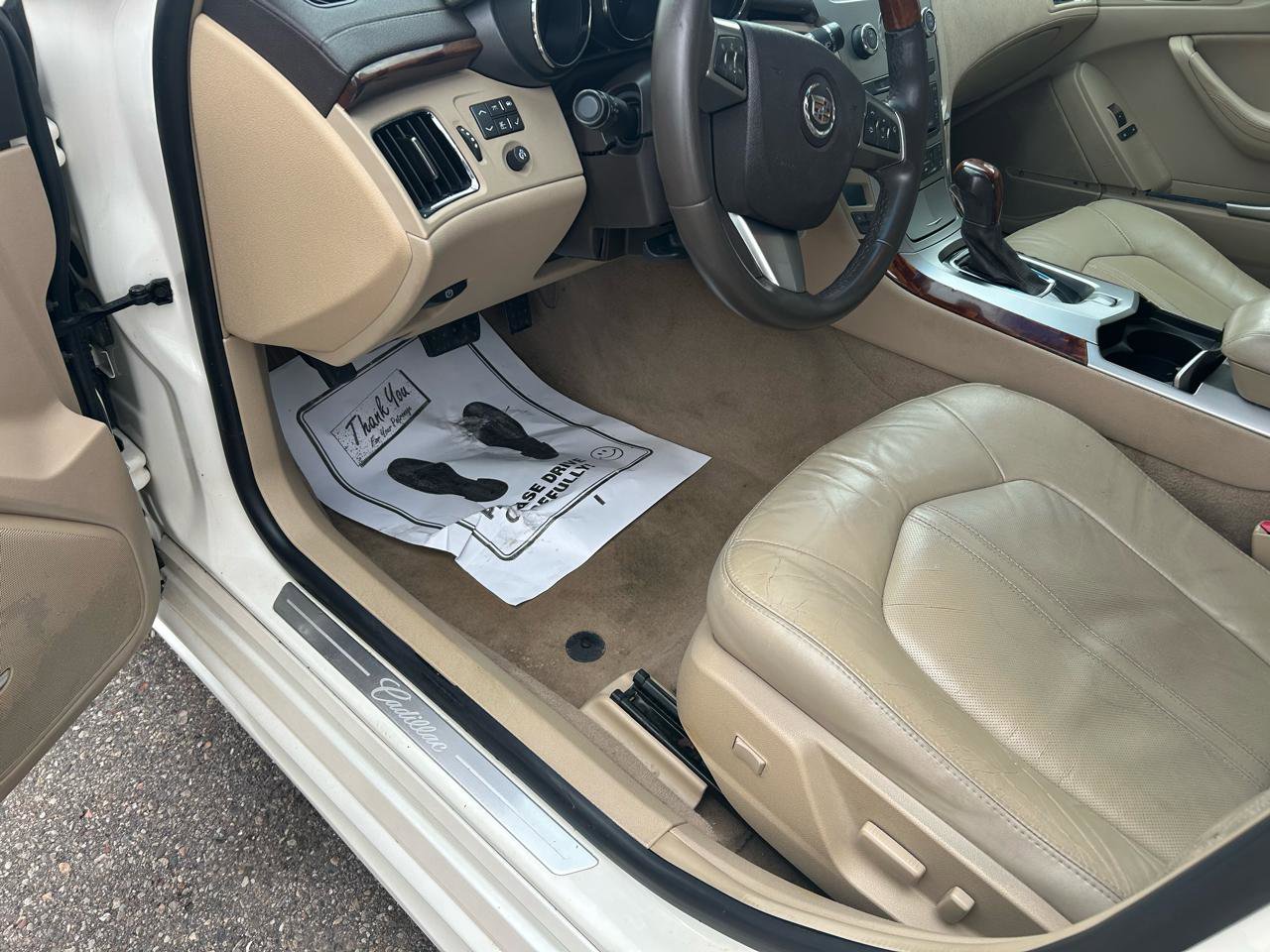 Used 2010 Cadillac CTS Luxury RWD image 10