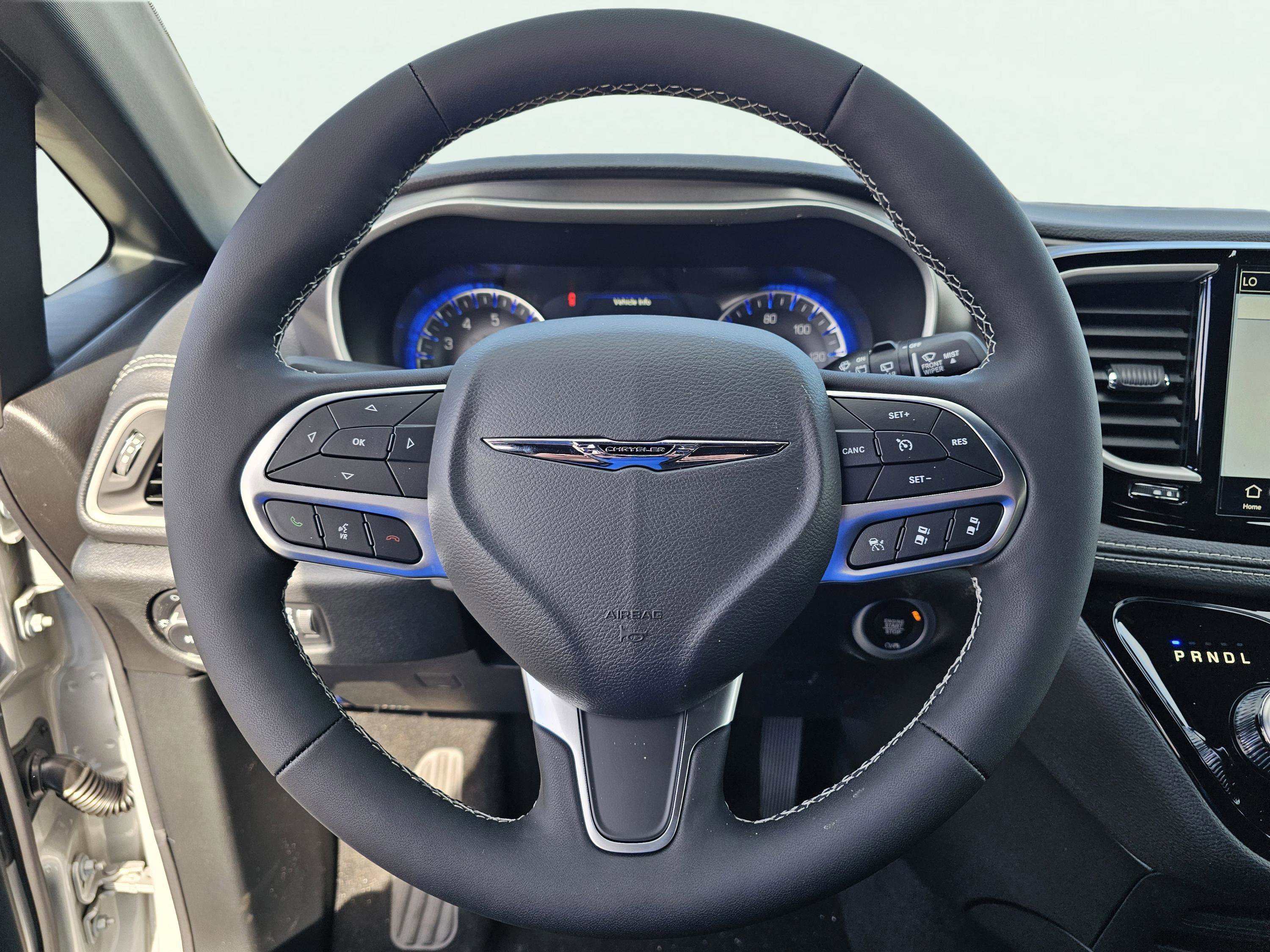 New 2026 Chrysler Pacifica Select image 19