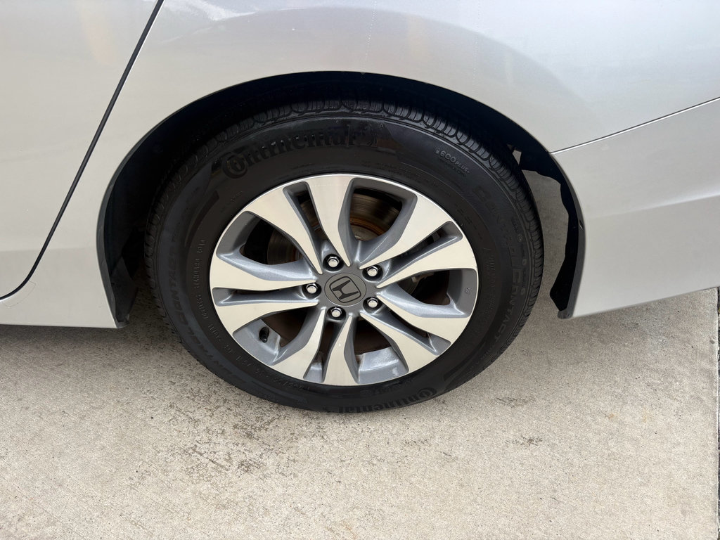 Used 2015 Honda Accord LX image 30