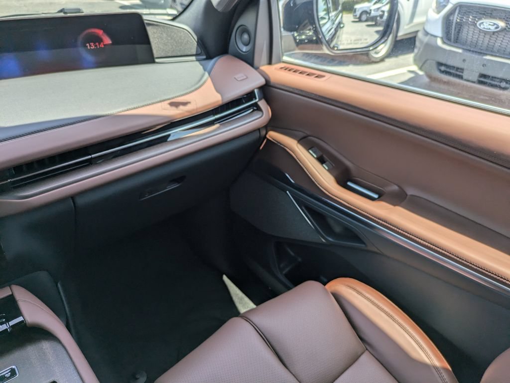 New 2027 Lincoln Navigator Reserve AWD/4WD image 18