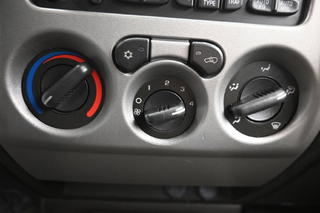 Used 2011 Chevrolet Colorado LT AWD/4WD image 20