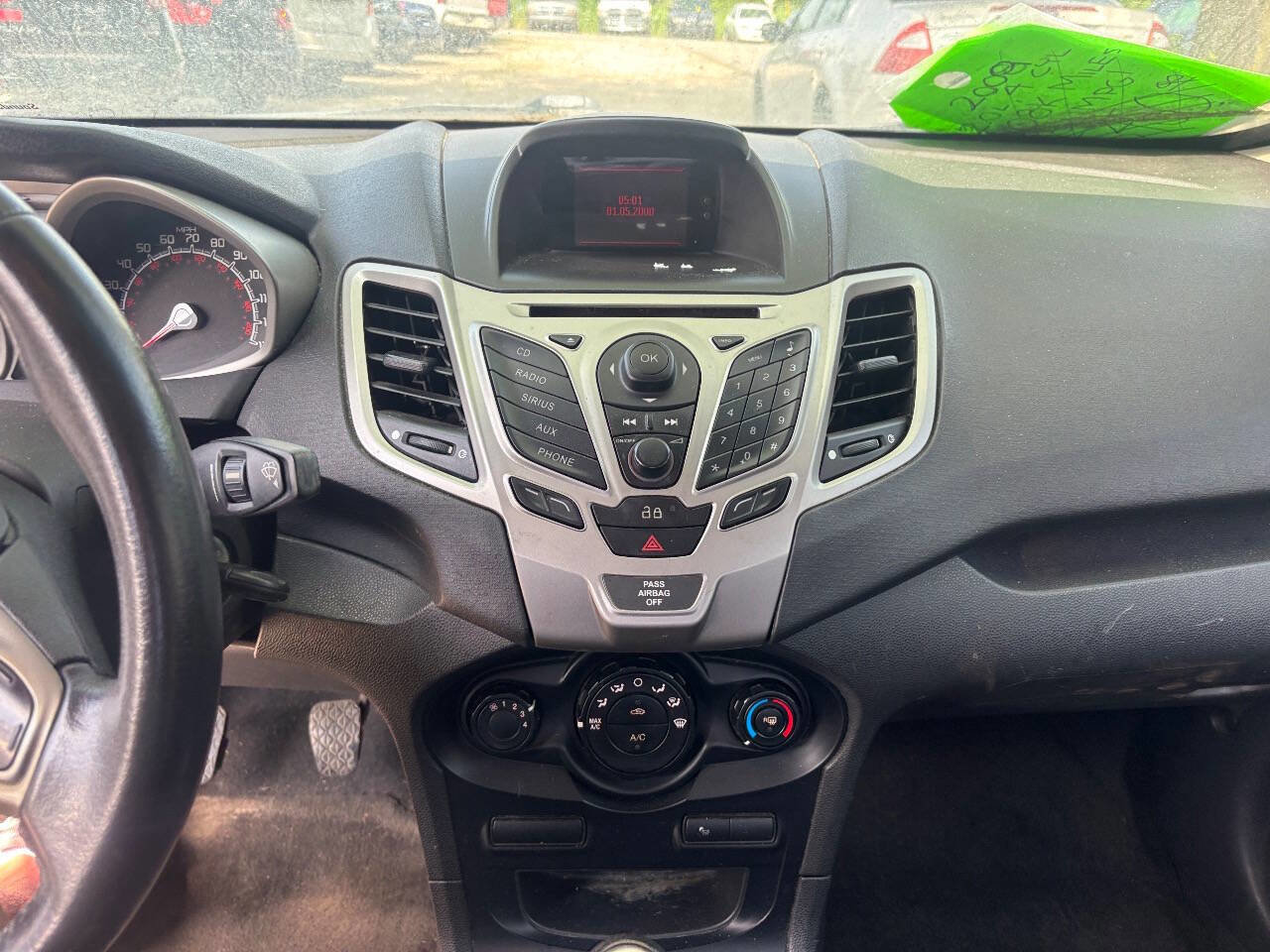 Used 2013 Ford Fiesta SE image 14