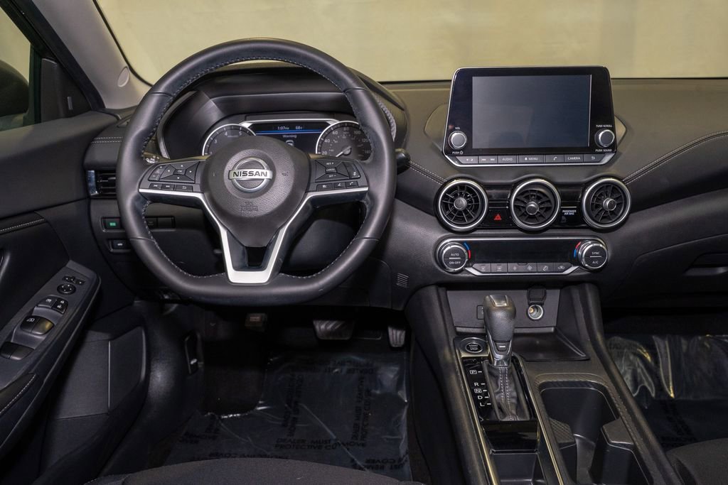 Used 2020 Nissan Sentra SV w/ Lighting Package image 6