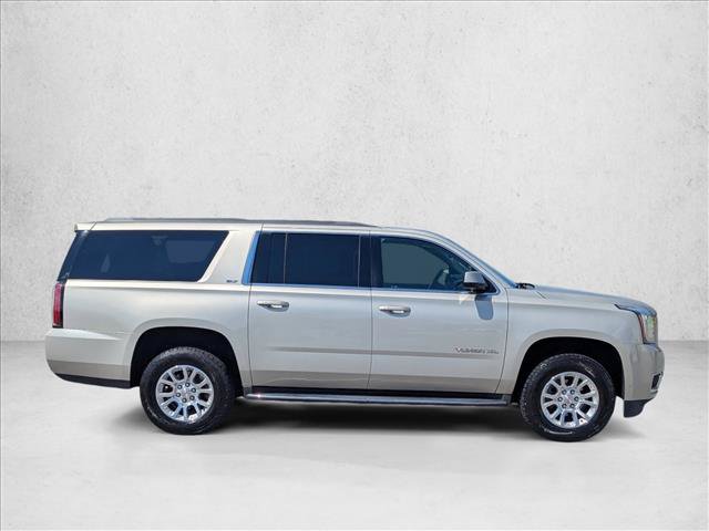 Used 2017 GMC Yukon XL SLT AWD/4WD image 4