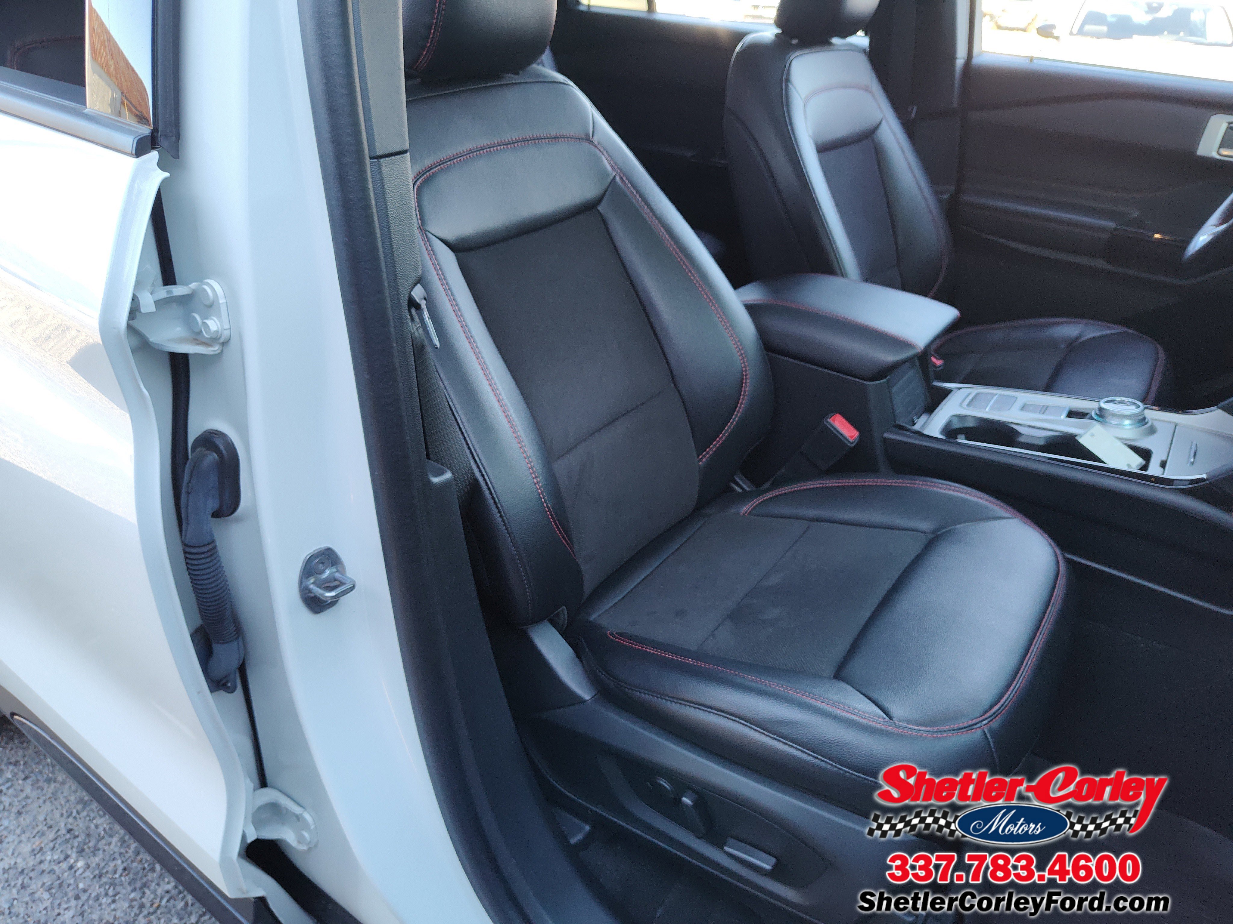 Used 2023 Ford Explorer ST-Line w/ Class IV Trailer Tow Package image 24