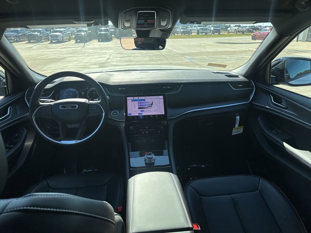 New 2025 Jeep Grand Cherokee L Limited image 15